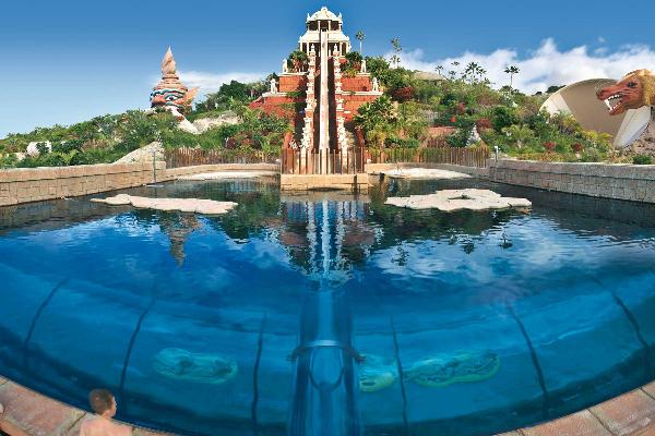 Loro Park and Siam Park at Tenerife 1