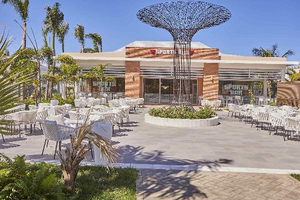 Gallery Image Luxury Bahia Principe Ambar Blue 6